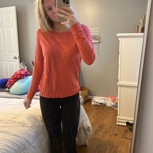 lulu long sleeve. no tag in shirt but worn less than 3 times. up for offers!!